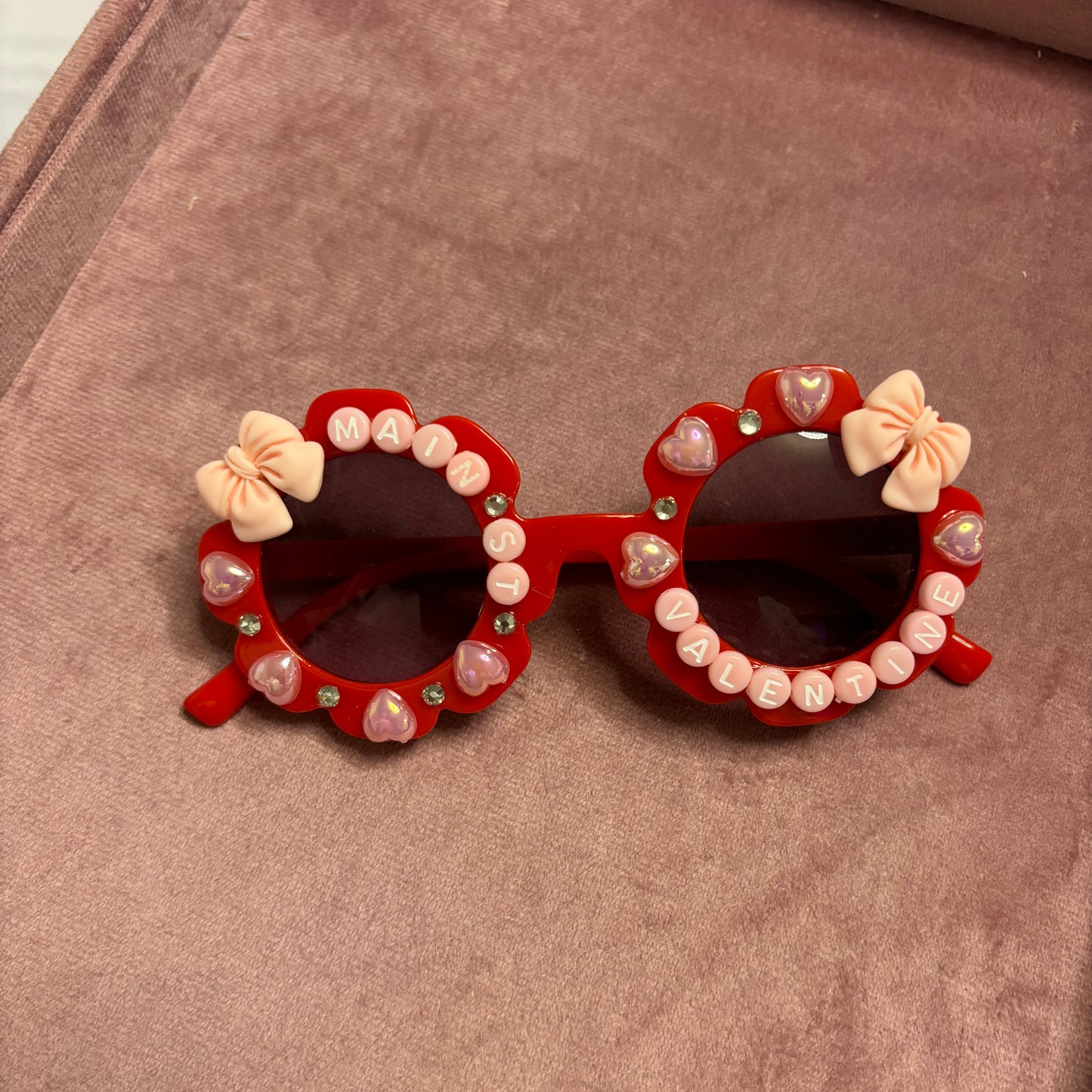 Main St. Valentine Medium Sunnies