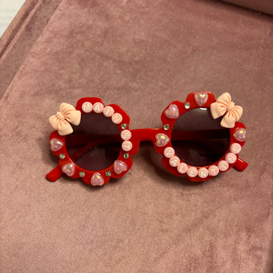 Main St. Valentine Medium Sunnies